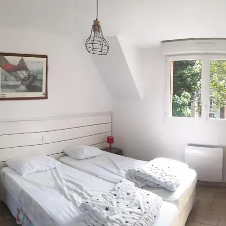 Contre Vents Et Marees *